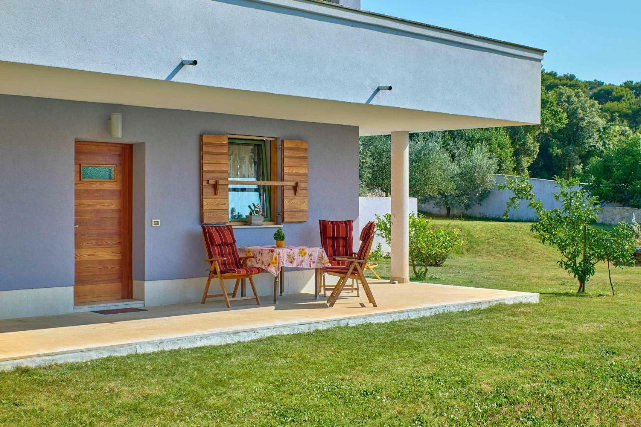 Villa Giardina Apartments Vinkuran Extérieur photo