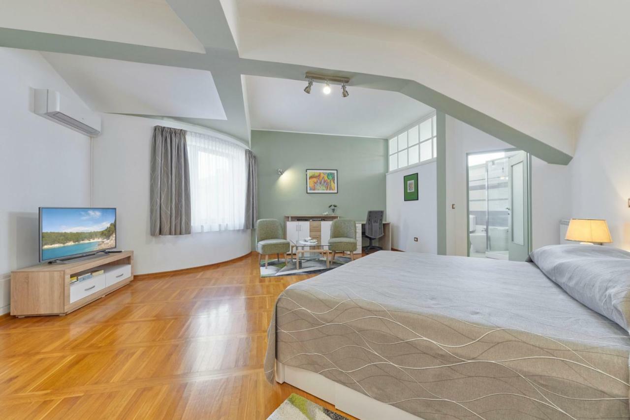 Villa Giardina Apartments Vinkuran Extérieur photo