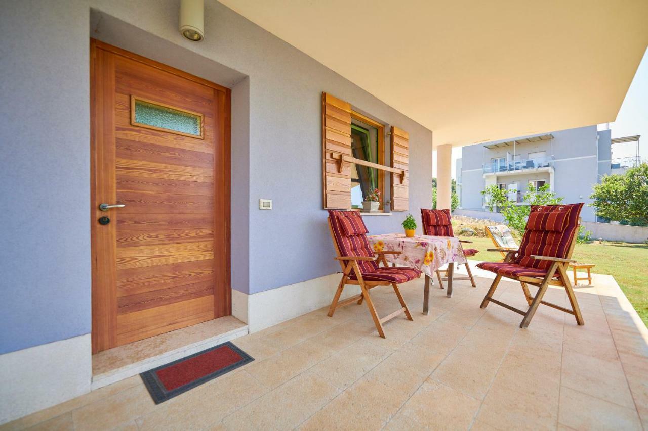 Villa Giardina Apartments Vinkuran Extérieur photo