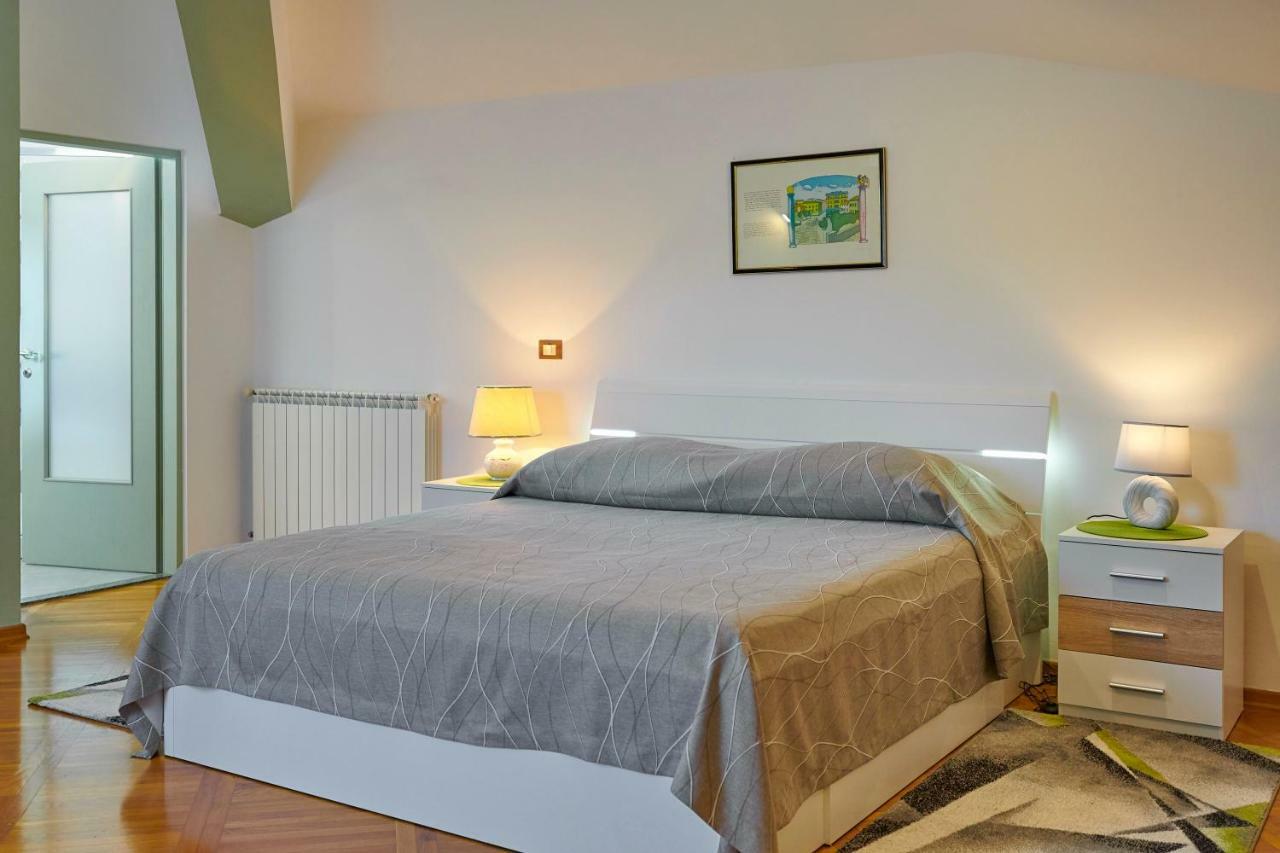 Villa Giardina Apartments Vinkuran Extérieur photo