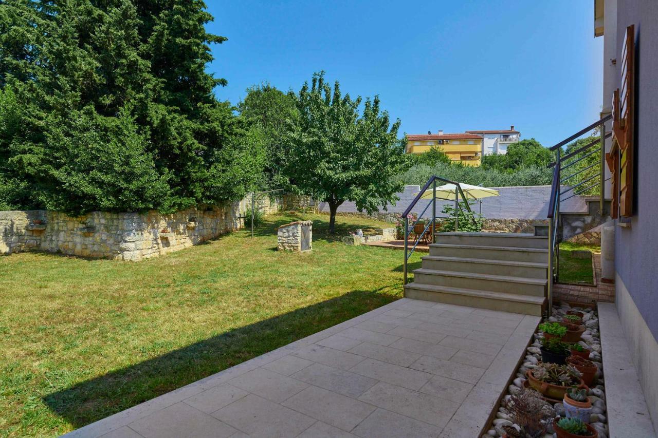 Villa Giardina Apartments Vinkuran Extérieur photo